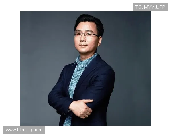 黄伟专访:从青涩少年到篮球巨星的成长之路回顾