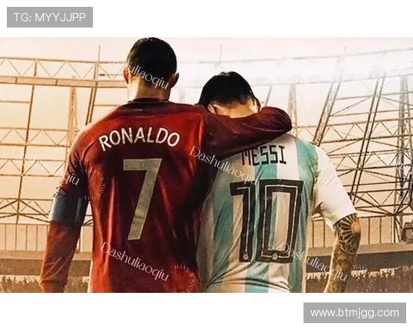 足球巨星C罗亲笔签名珍品曝光引发球迷热议与收藏热潮